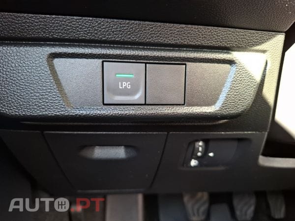 Dacia Jogger ECO-G 100 Bi-Fuel Extreme+ 7 lugares