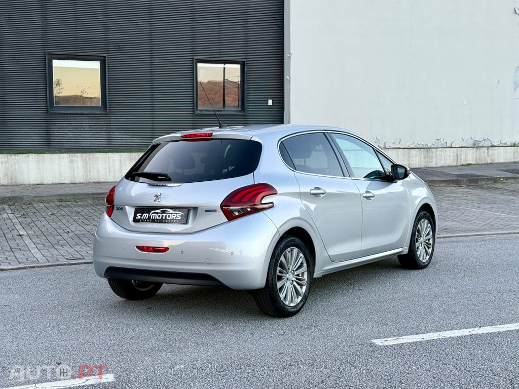 Peugeot 208 1.2 PureTech Allure