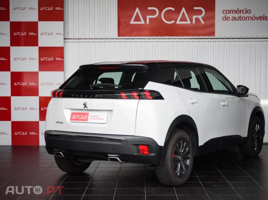 Peugeot 2008 PureTech 130 EAT8 Allure