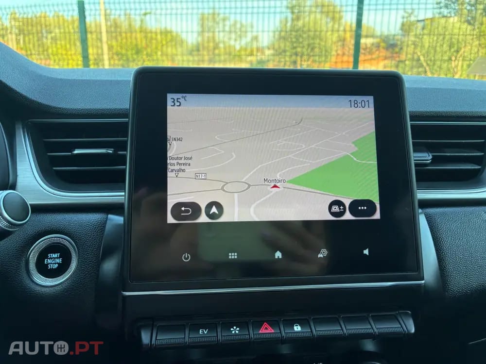 Renault Captur 1.6 HYBRID E-TECH INTENS