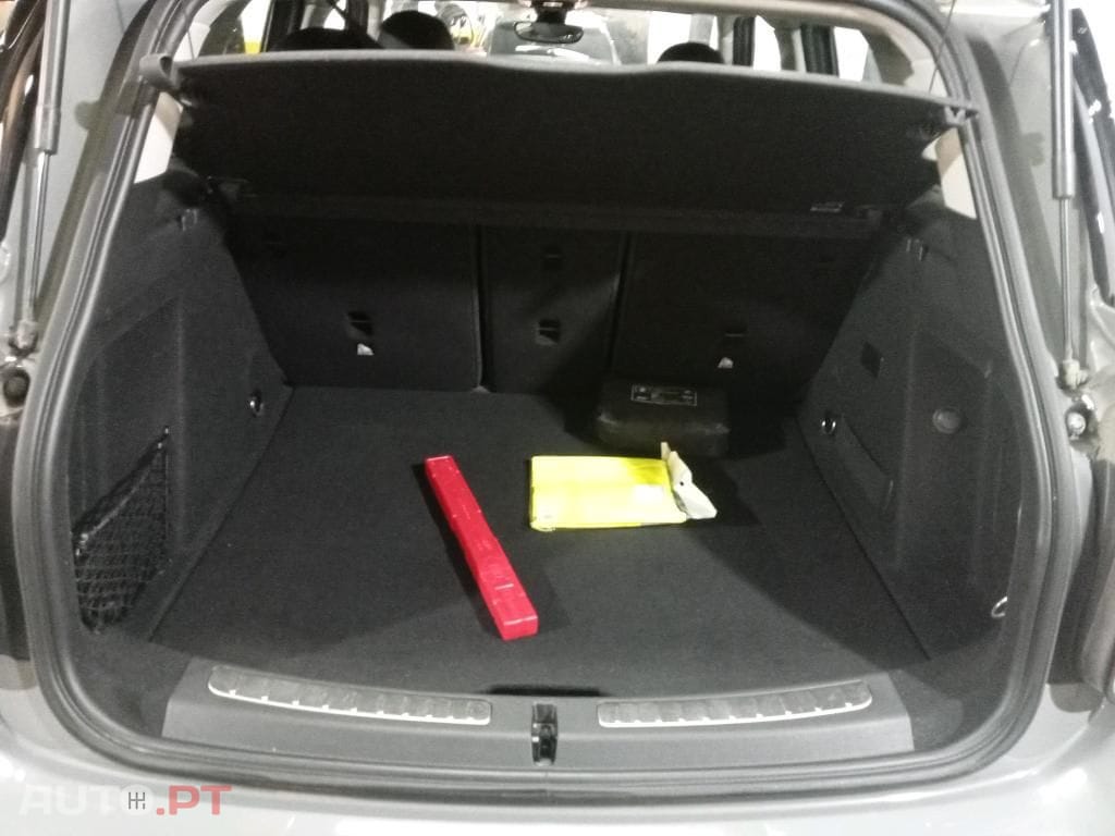 MINI Countryman Cooper SE Premium Essential Auto