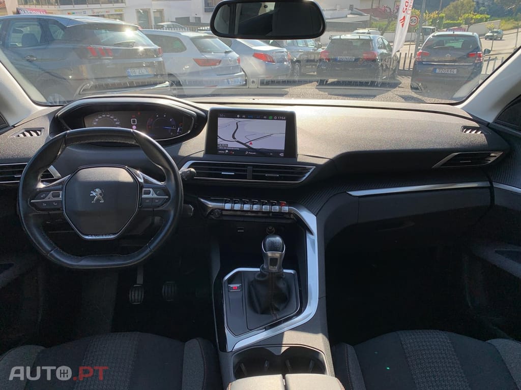 Peugeot 3008 1.5 BlueHDi Active
