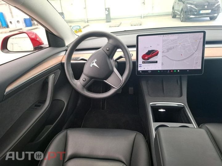 Tesla Model 3 Standard Range Plus RWD