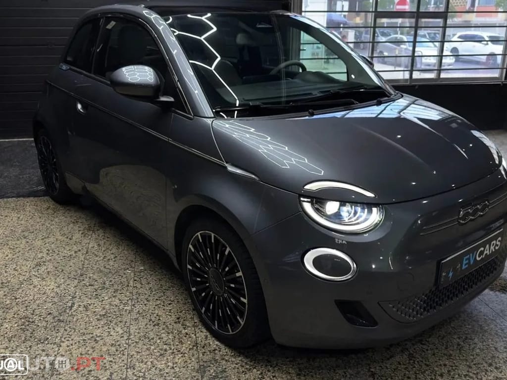 Fiat 500e 42kWh la Prima (by Bocelli)