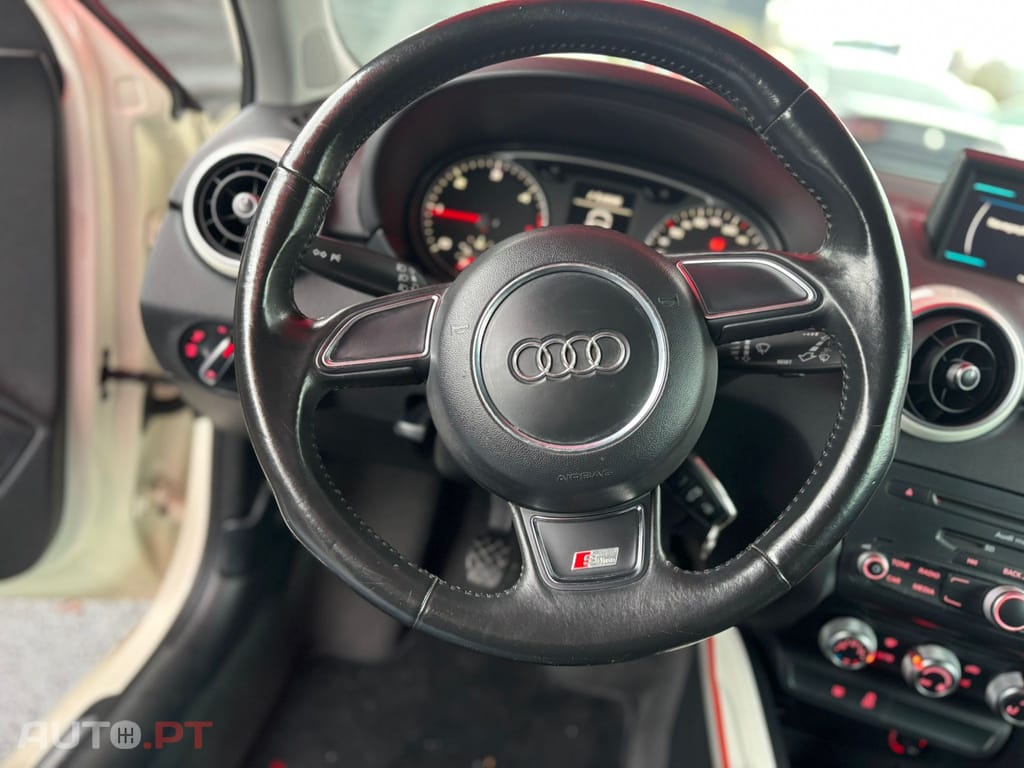 Audi A1 1.6 TDi Attraction