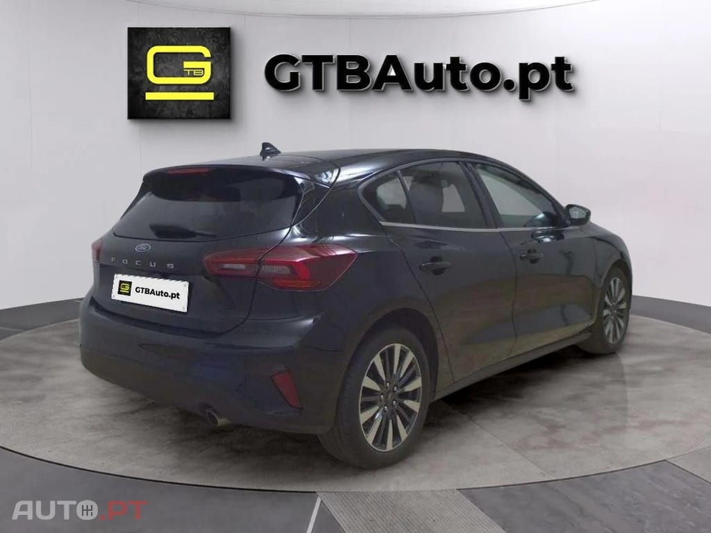 Ford Focus 1.5tdci  EB Titanium I.V.A DEDUTÍVEL  