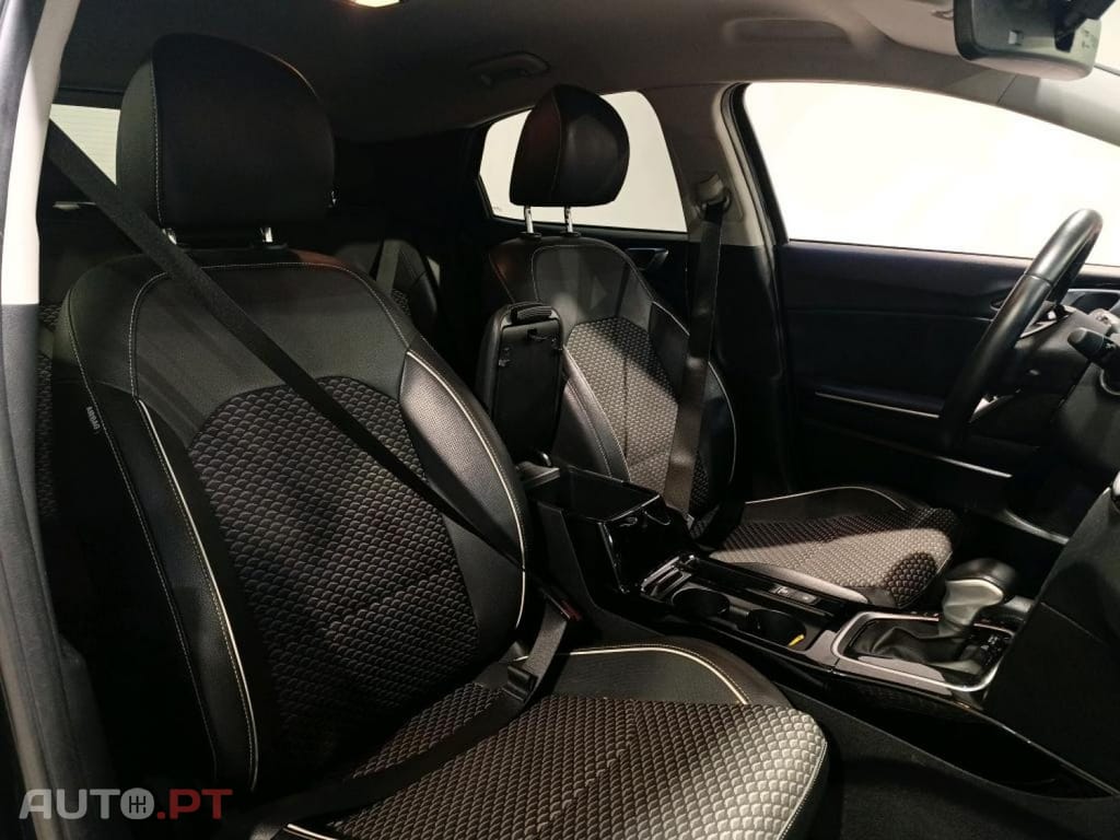 Kia Xceed 1.6 GDi PHEV Drive