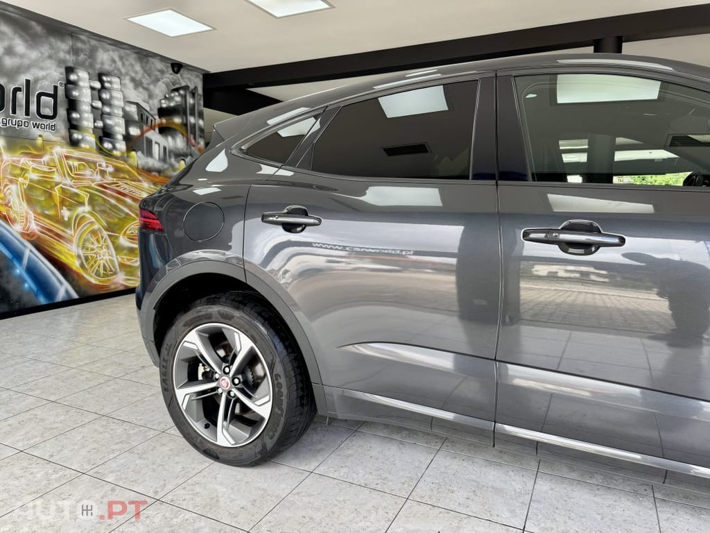 Jaguar E-Pace 1.5 P300e R-Dynamic HSE AWD Aut.