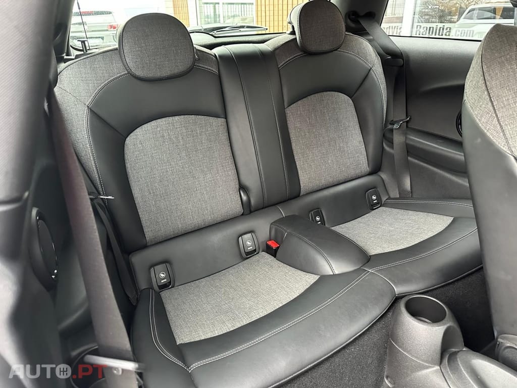 MINI Cooper Cooper D