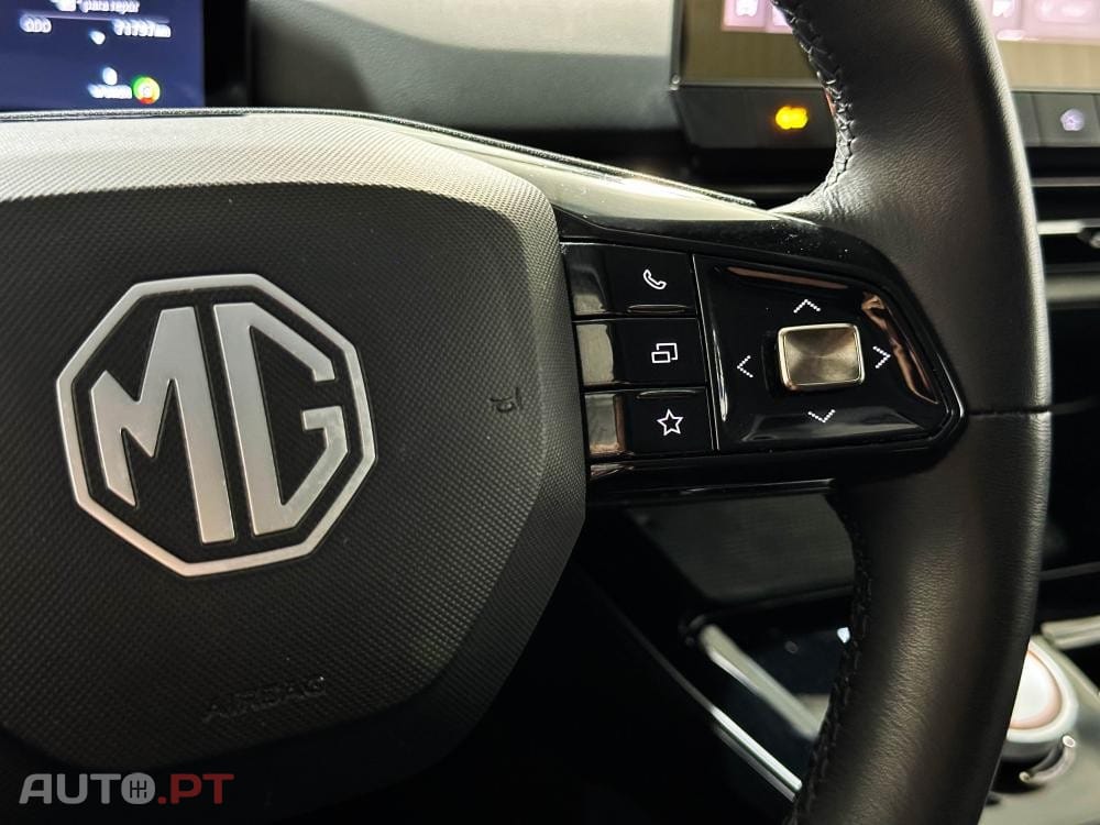 MG MG4 64 kWh Luxury