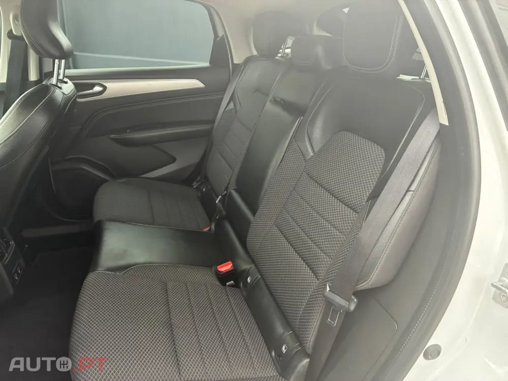 Renault Arkana 1.6 E-Tech Intens