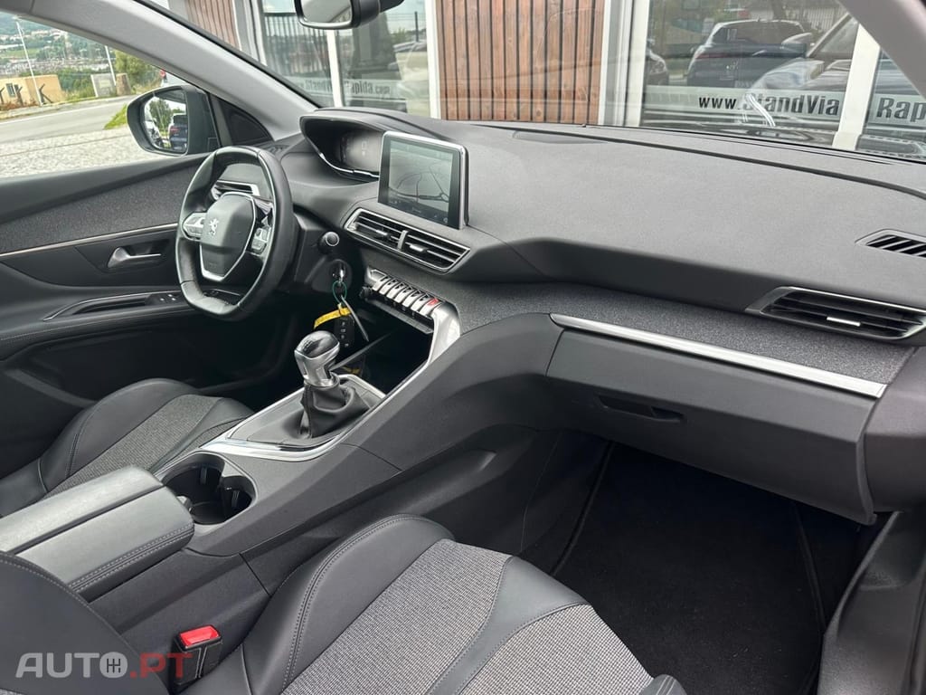 Peugeot 3008 1.5 BlueHDi Allure