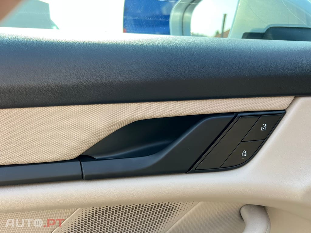 Porsche Taycan CT 4