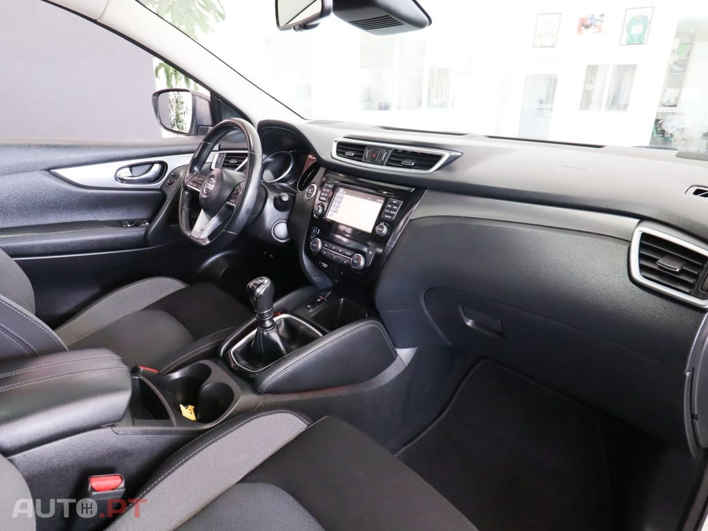 Nissan Qashqai 1.5 dCi Acenta C/Barras de Tejadilho