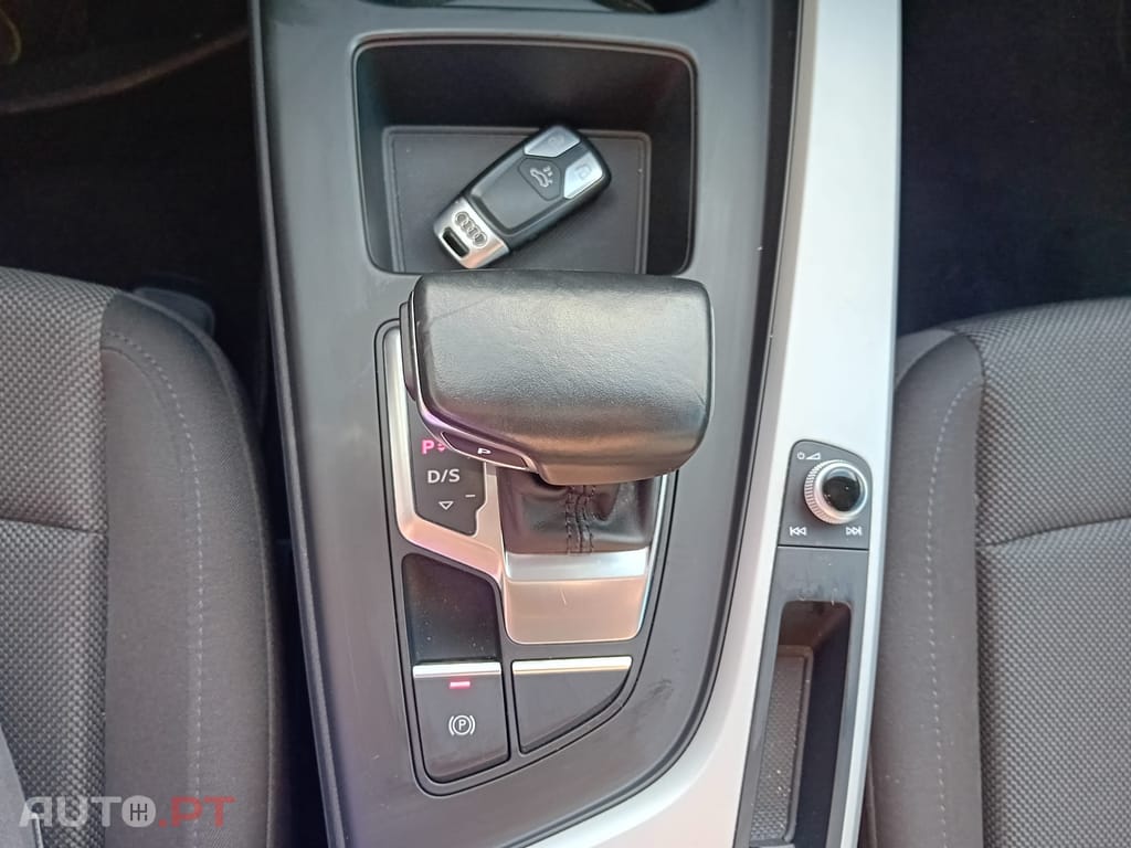 Audi A4 Avant 30 tdi S Tronic - Nacional