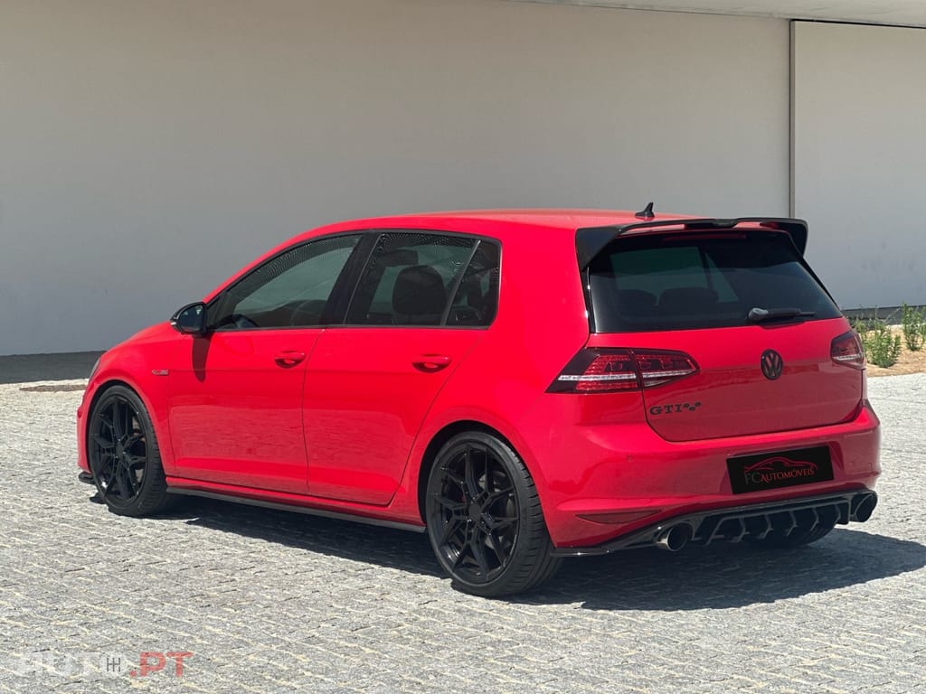 Volkswagen Golf 2.0 TSI GTI DSG