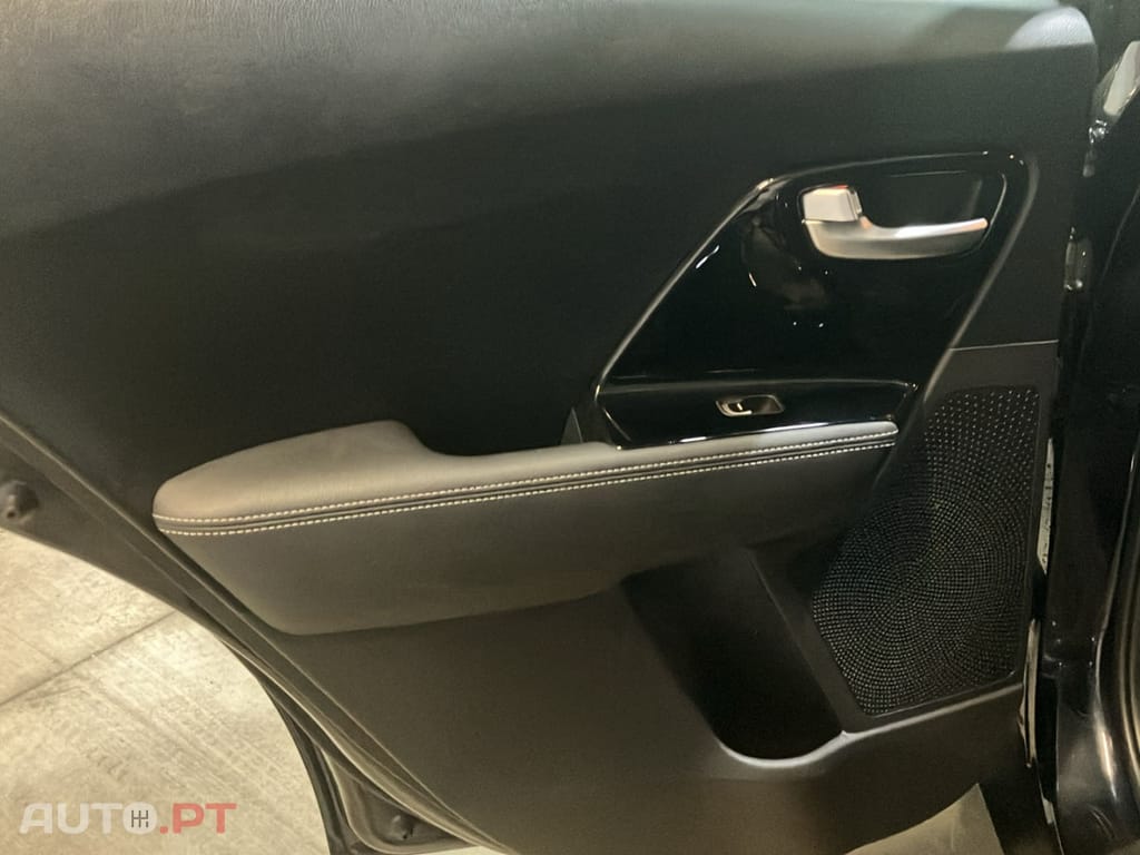 Kia Niro 1.6 GDi HEV EX