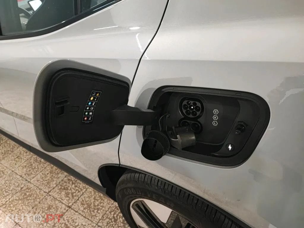 Volvo EX30 51 kWh Single Motor Core