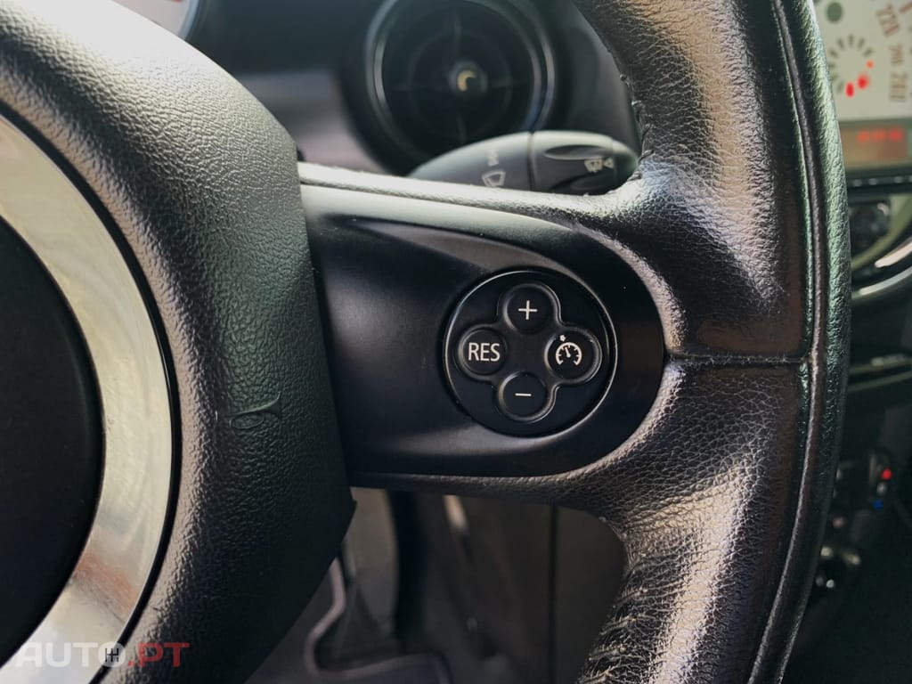 MINI Cabrio Cooper D