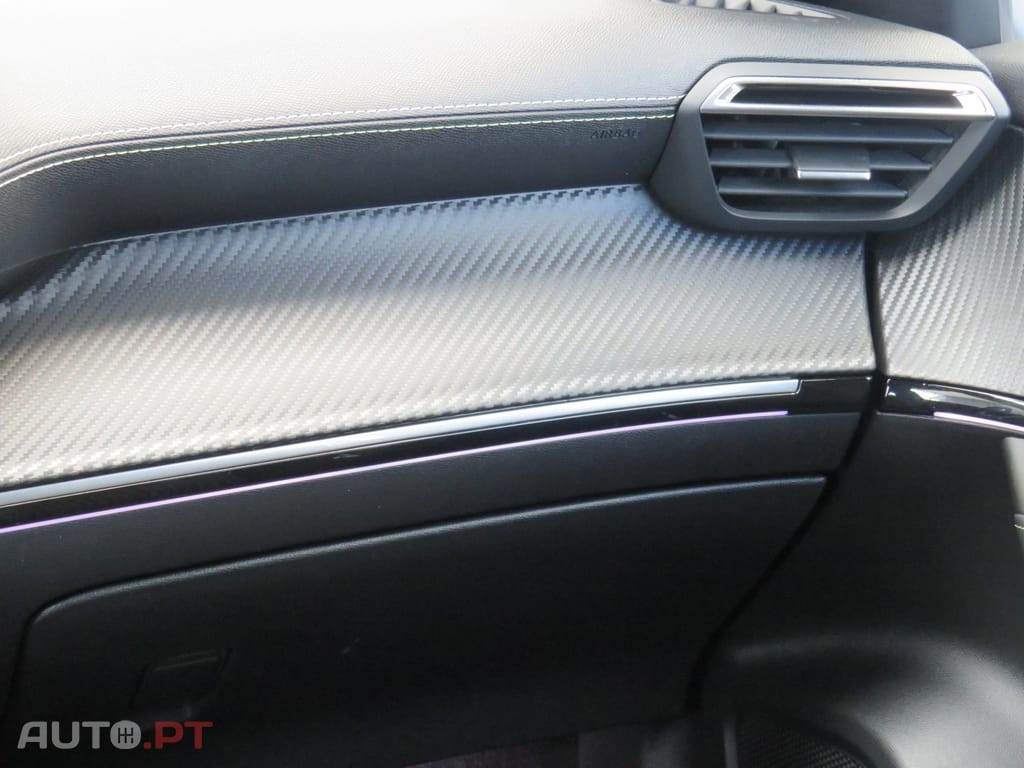 Peugeot 2008 1.5 BlueHDi GT EAT8