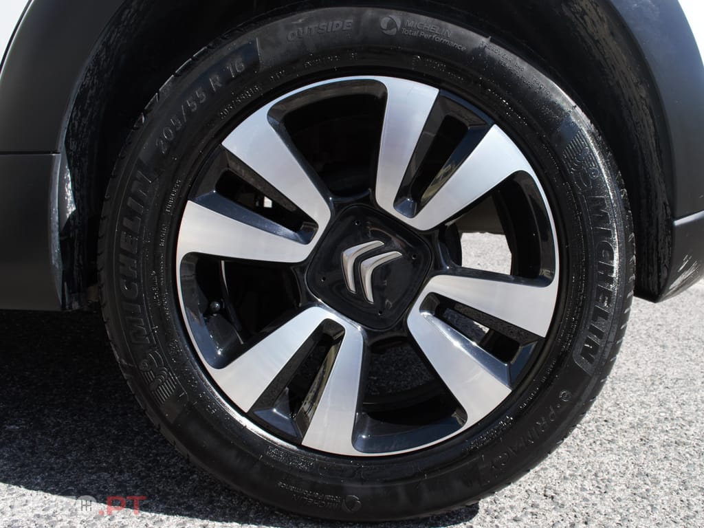 Citroen C3 1.2 PureTech 83cv