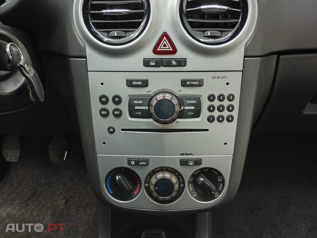 Opel Corsa 1.2 Enjoy FlexFuel