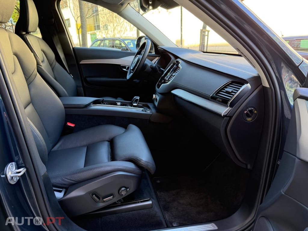 Volvo XC90 2.0 T8 PHEV Ultimate Dark AWD