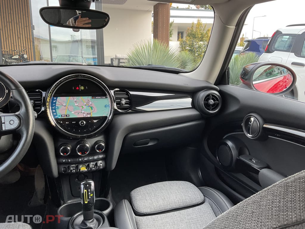 MINI Cooper Cooper SE