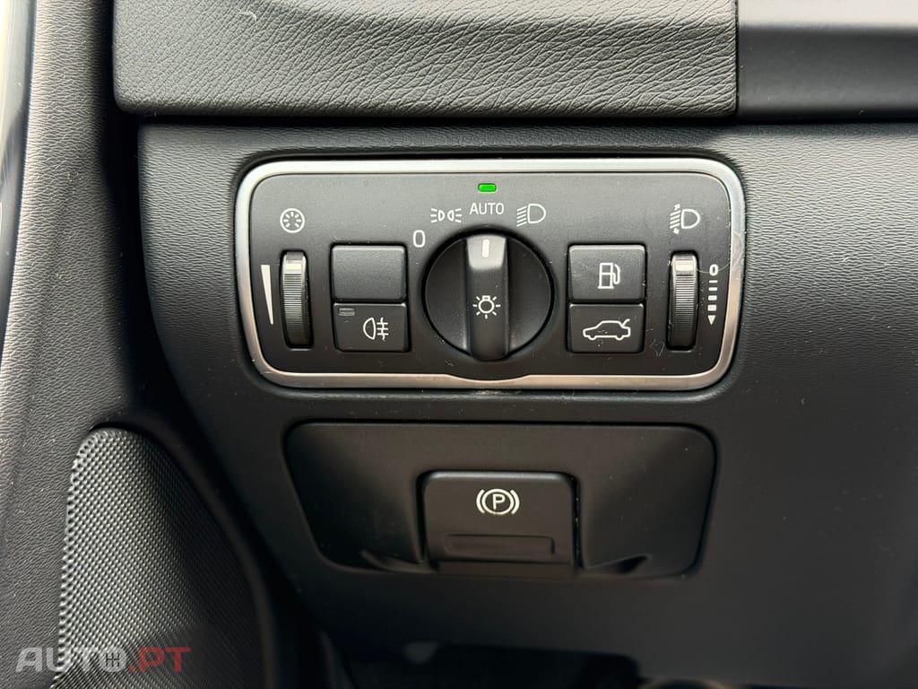 Volvo V60 2.0 D2 R-Design