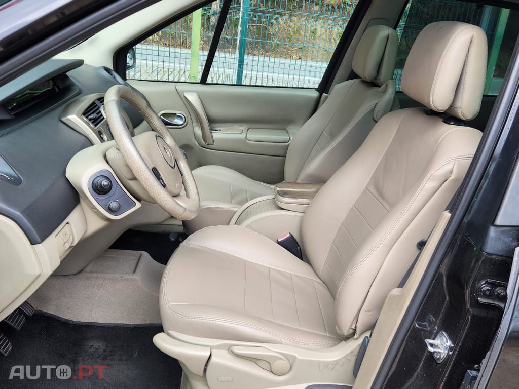 Renault Grand Scénic 1.5 dCi Dynamique S 7L.