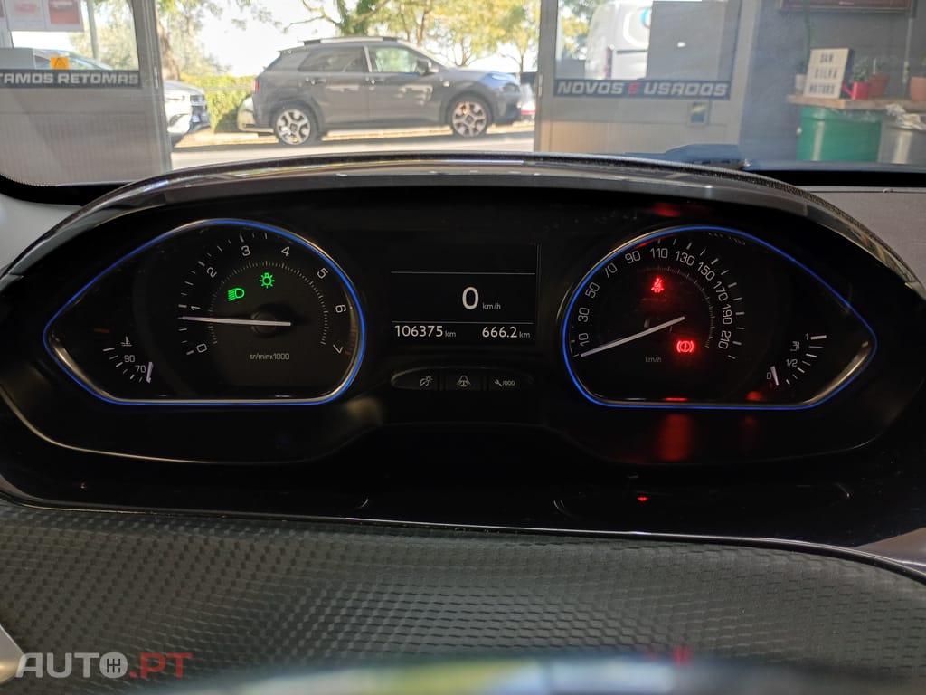 Peugeot 2008 1.2 VTI