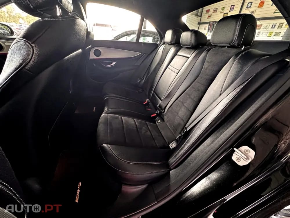 Mercedes-Benz E 220 d AMG Line
