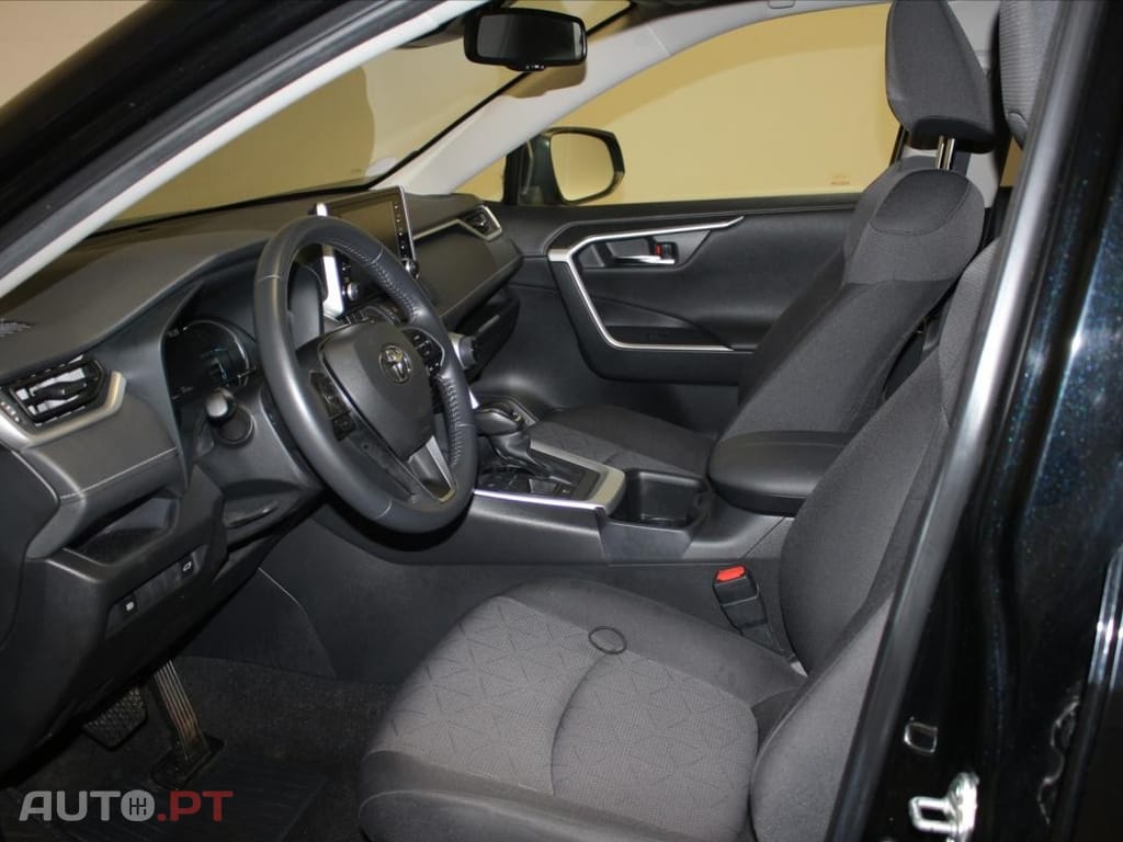 Toyota RAV4 2.5 Hybrid Dynamic Business