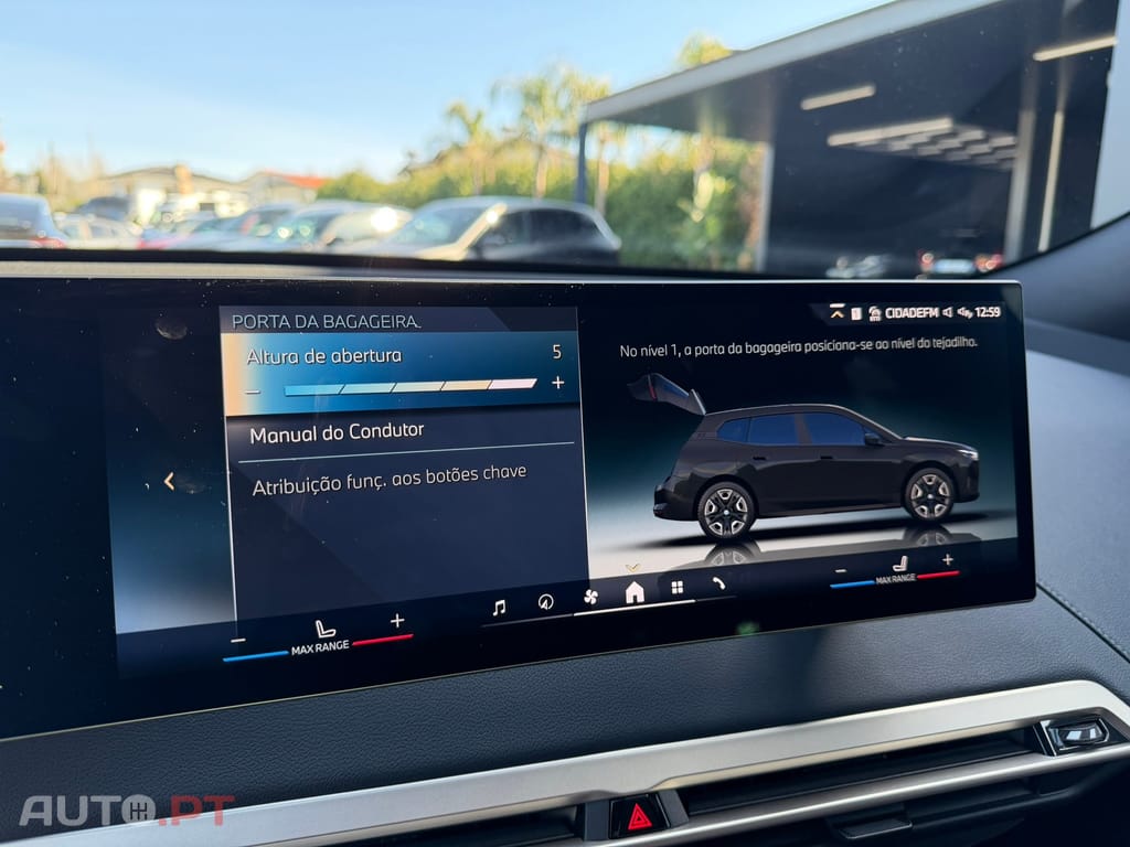 BMW iX xDrive 40 Pack Desportivo