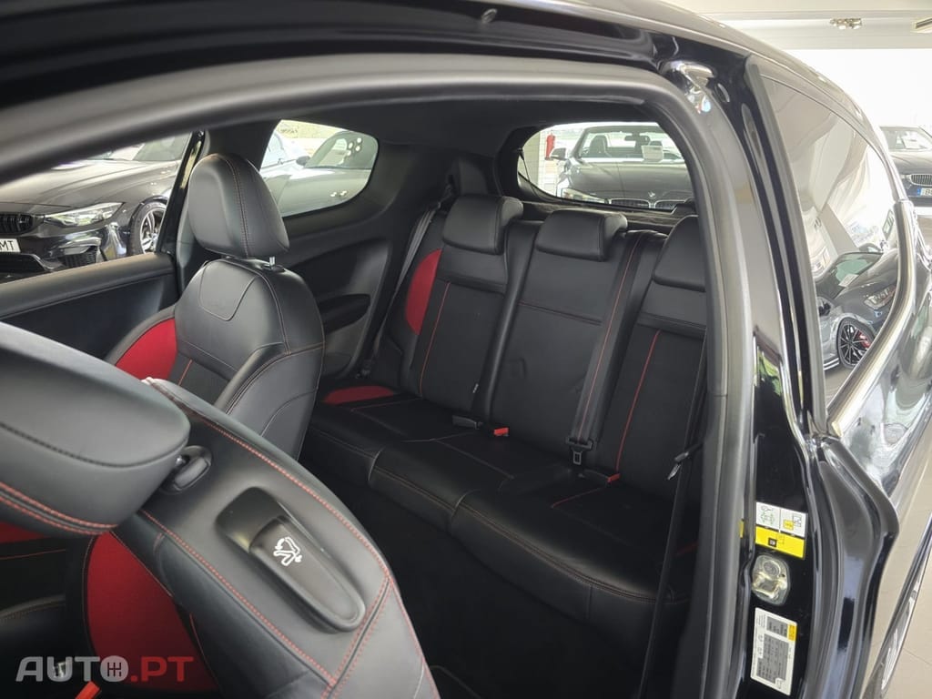 Peugeot 208 1.6 THP GTi