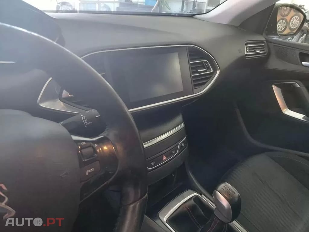 Peugeot 308 1.2 PureTech Style
