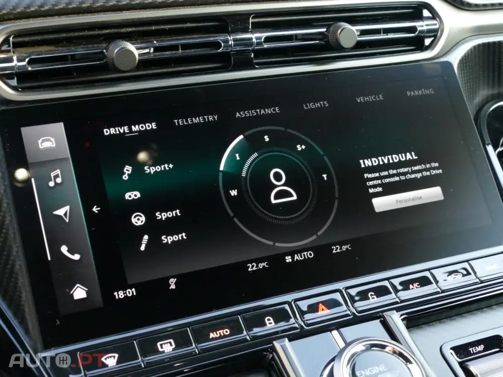 Aston Martin Vantage Coupé V8