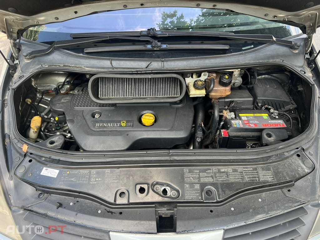 Renault Espace 1.9 dCi Confort 6L