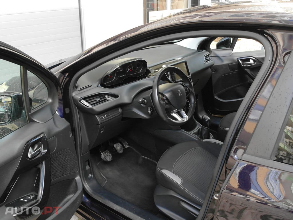 Peugeot 208 1.2 PureTech Active