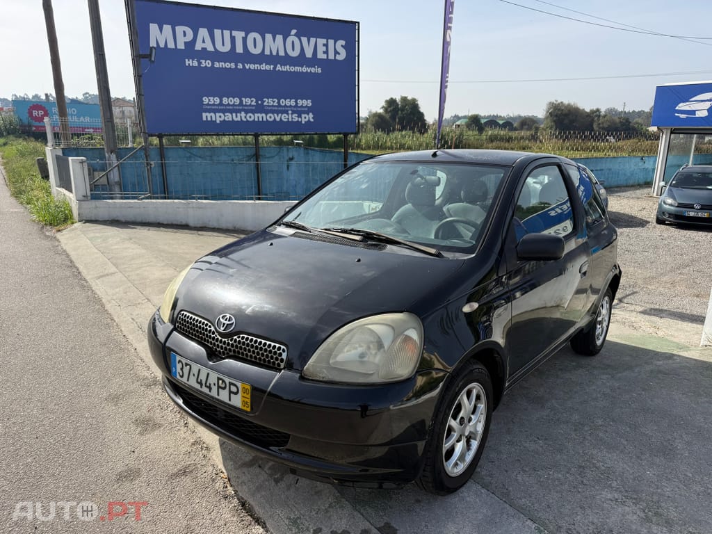 Toyota Yaris 1.0 Base C/Radio