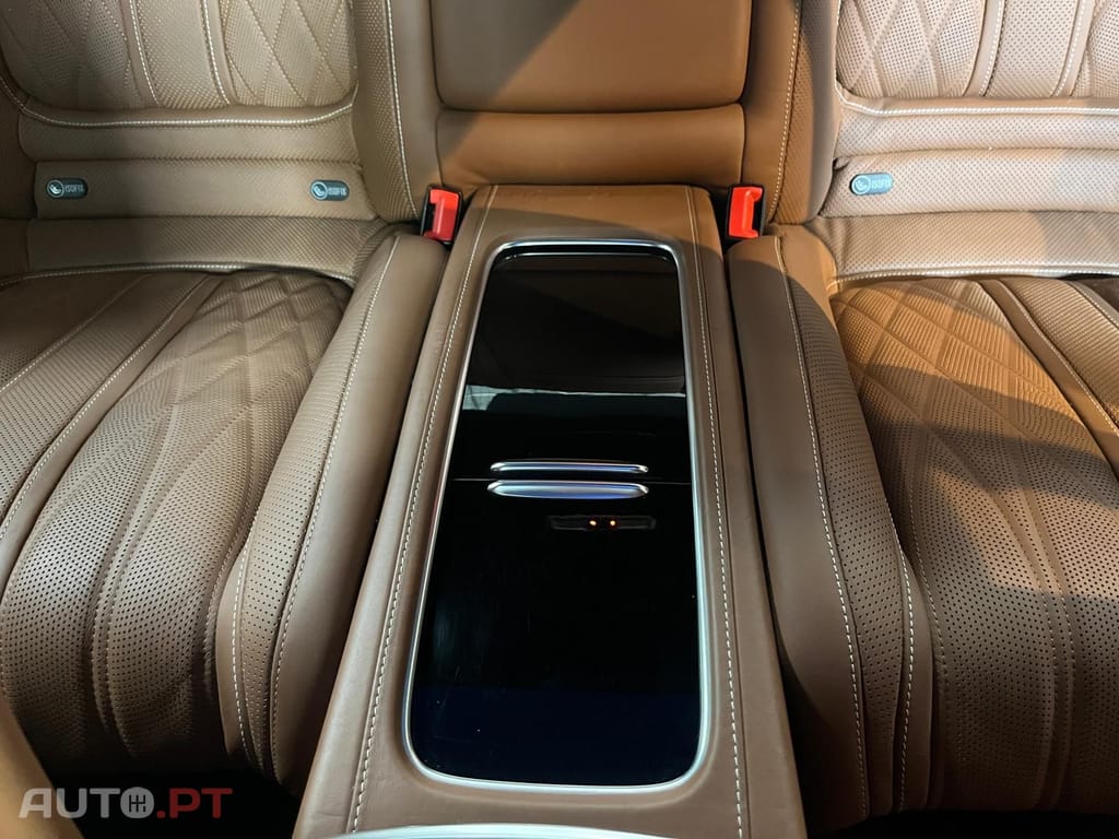Mercedes-Benz S 63 AMG Coupe 4-Matic V8 BiTurbo 