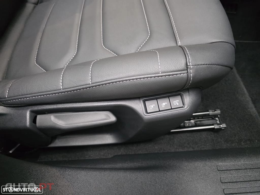Citroen e-C4 X Shine Pack