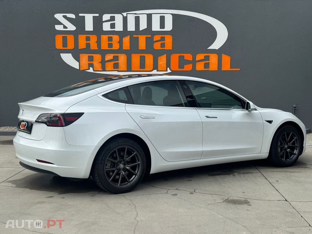 Tesla Model 3 Standard RWD Plus