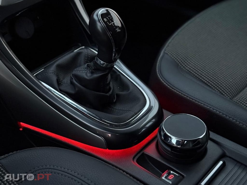 Opel Astra J Sports Tourer