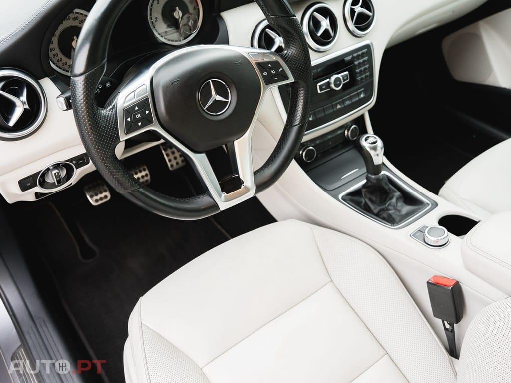 Mercedes-Benz A 180 CDI AMG Line