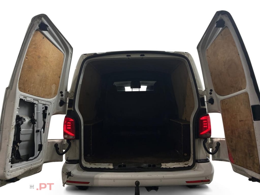 Volkswagen Transporter 2.0 TDI L2 DSG7