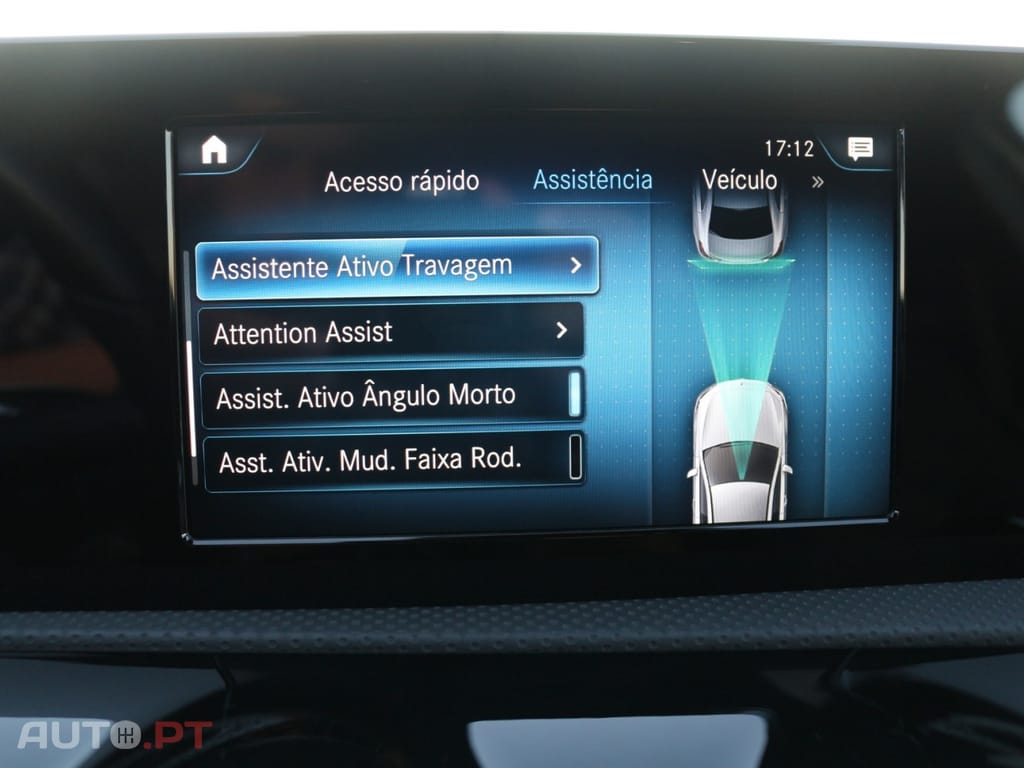 Mercedes-Benz A 250 e AMG Line