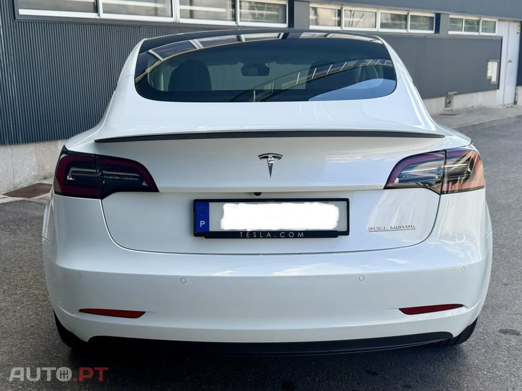 Tesla Model 3 Performance Dual Motor AWD — fotografia 9