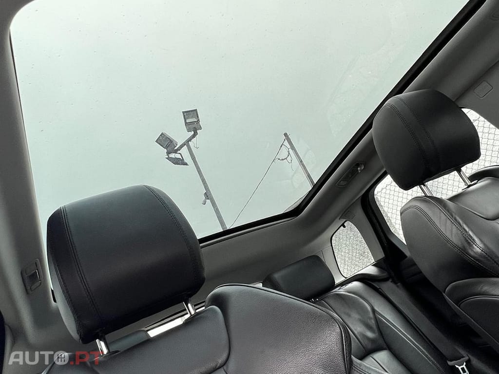 Land Rover Evoque D240 HSE