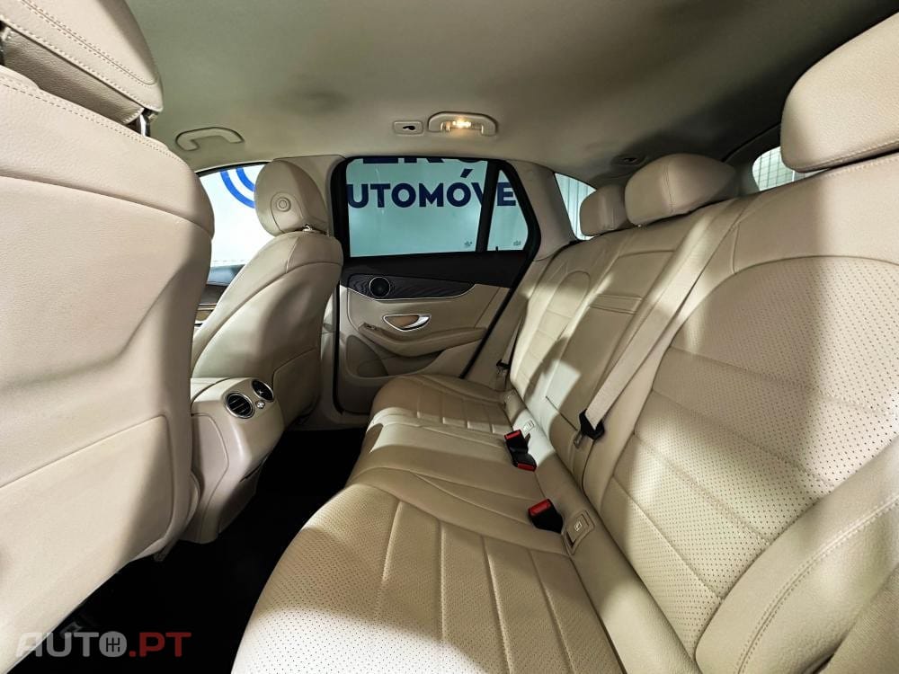 Mercedes-Benz GLC 300 de 4Matic 9G-TRONIC AMG Line